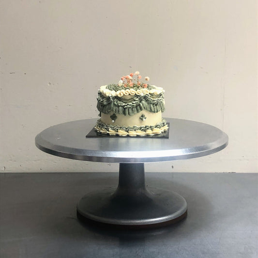 vintage cake ou en coeur personalisé juste pour vous à montréal, outremont de jaimée sweets