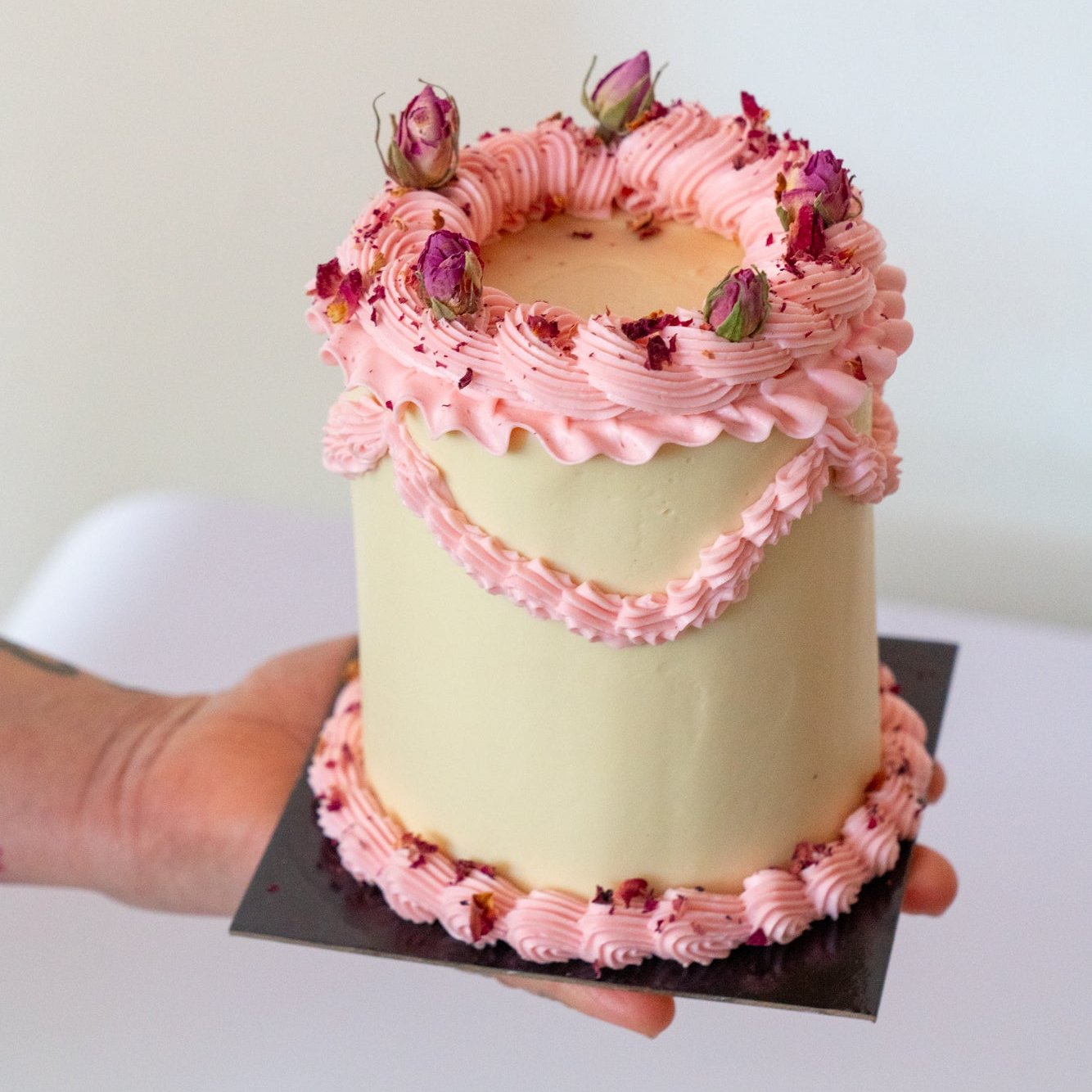 vintage heart cake